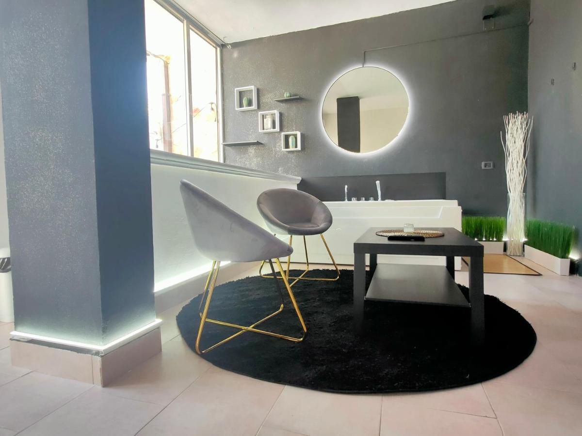 Central Wellness Suite Μπάρι Εξωτερικό φωτογραφία