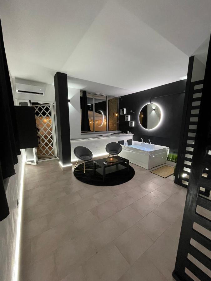 Central Wellness Suite Μπάρι Εξωτερικό φωτογραφία
