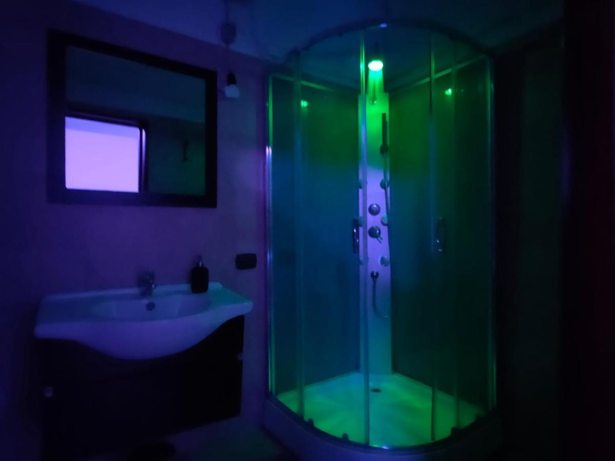 Central Wellness Suite Μπάρι Εξωτερικό φωτογραφία